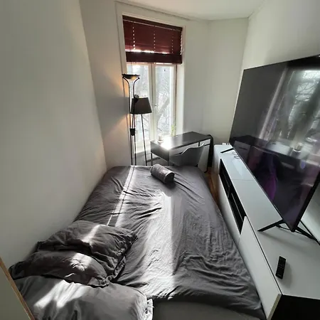 Sunny Cozy In Ideal For Solo Travelers منزل للإقامة