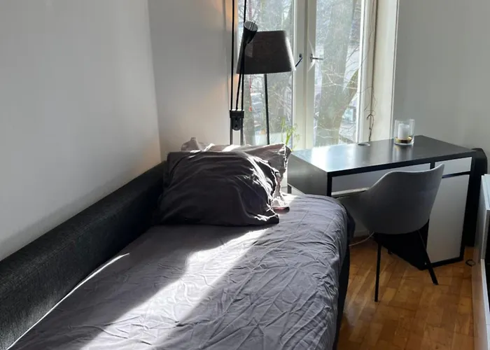 Sunny Cozy In Ideal For Solo Travelers *